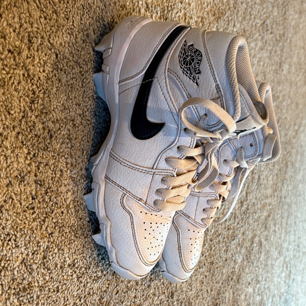 Nike Jordan 1 Mid Cleats